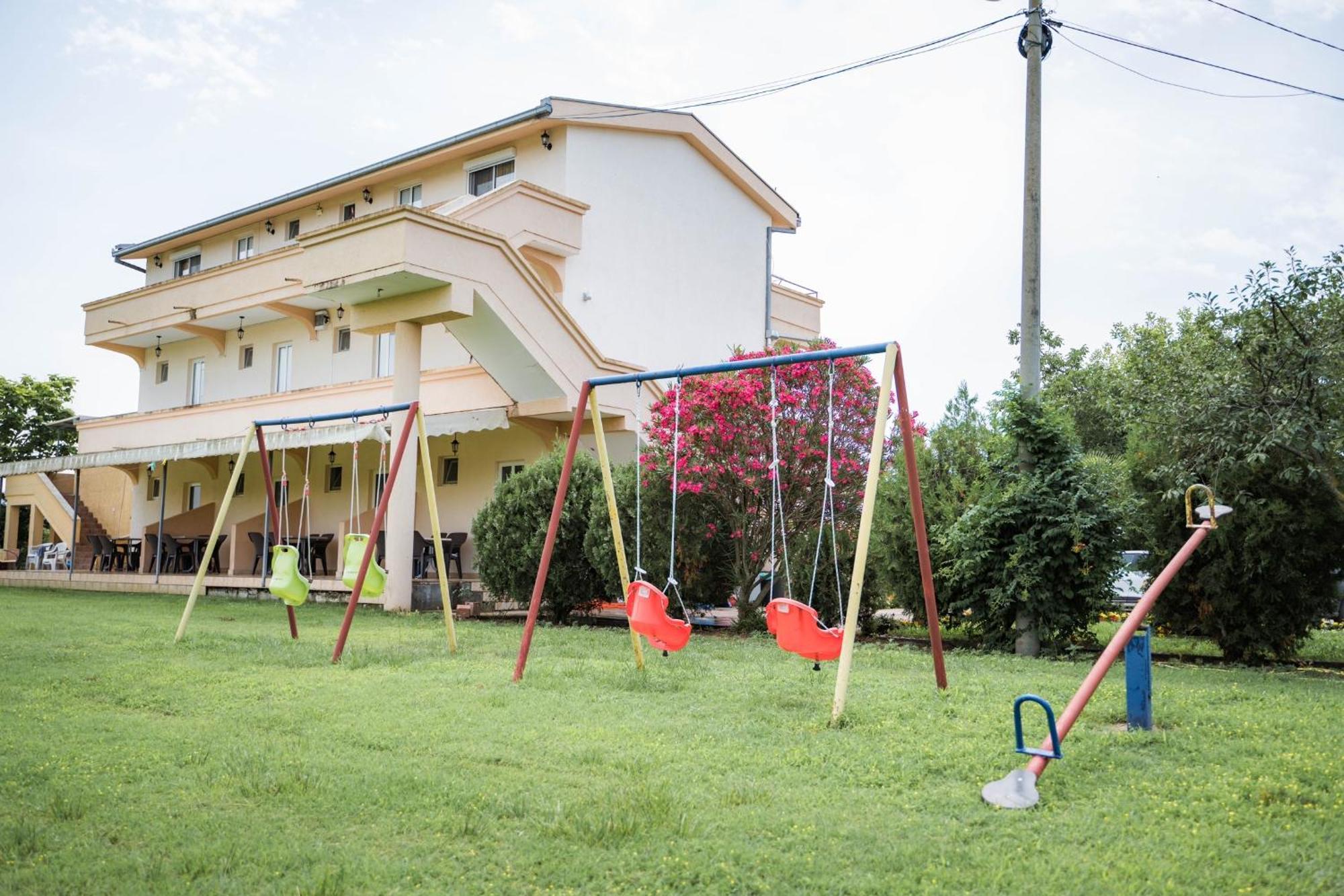Apartments Rudaj Ulcinj Esterno foto