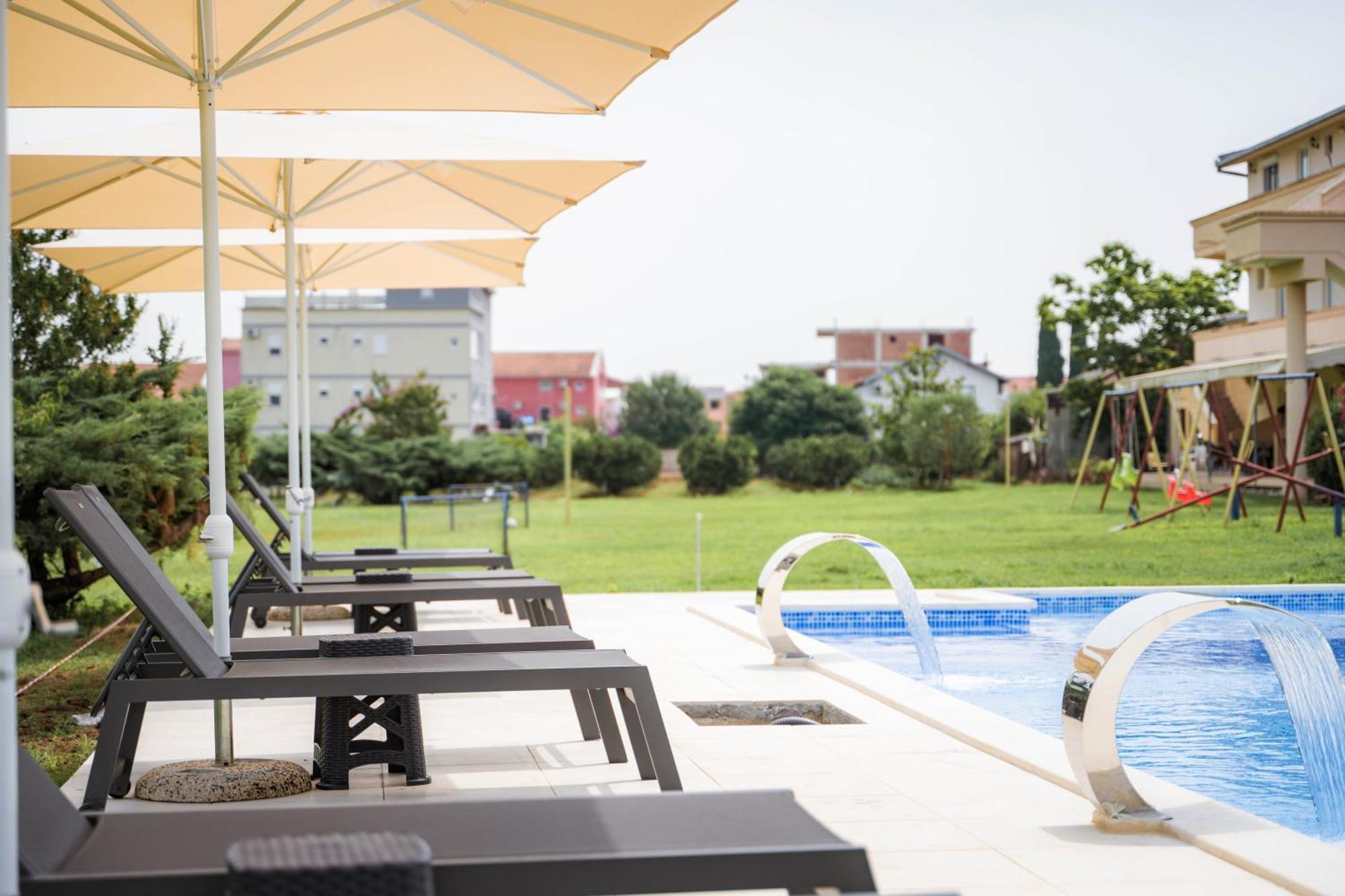 Apartments Rudaj Ulcinj Esterno foto